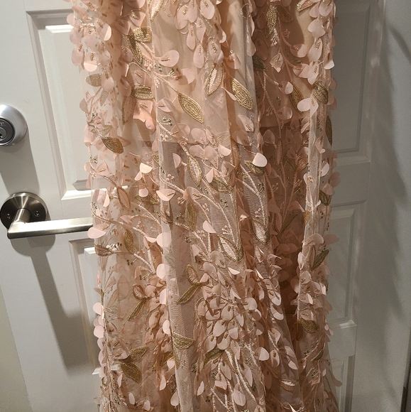 3D Floral V Neck Gown - Picture 4 of 7